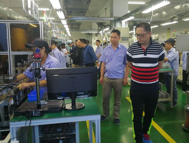 杨明董事长一行到丽江分公司调研